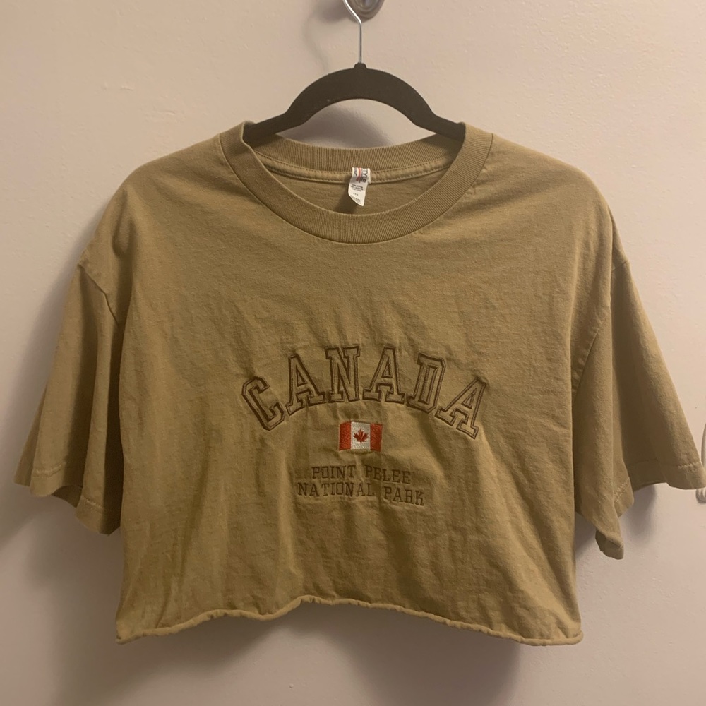 Canada cropped vintage tee